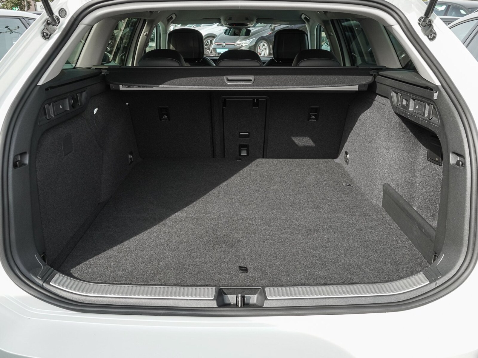 Volkswagen Passat – Bild 18