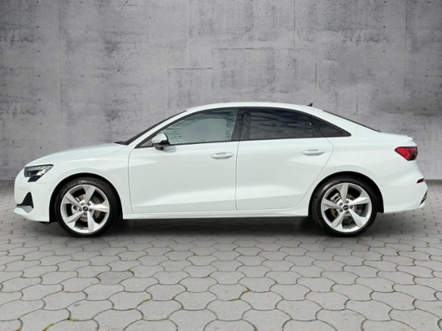 Bild über Audi A3 Limousine TFSI Schaltgetriebe - für weitere Informationen kontaktieren Sie den Audi Partner