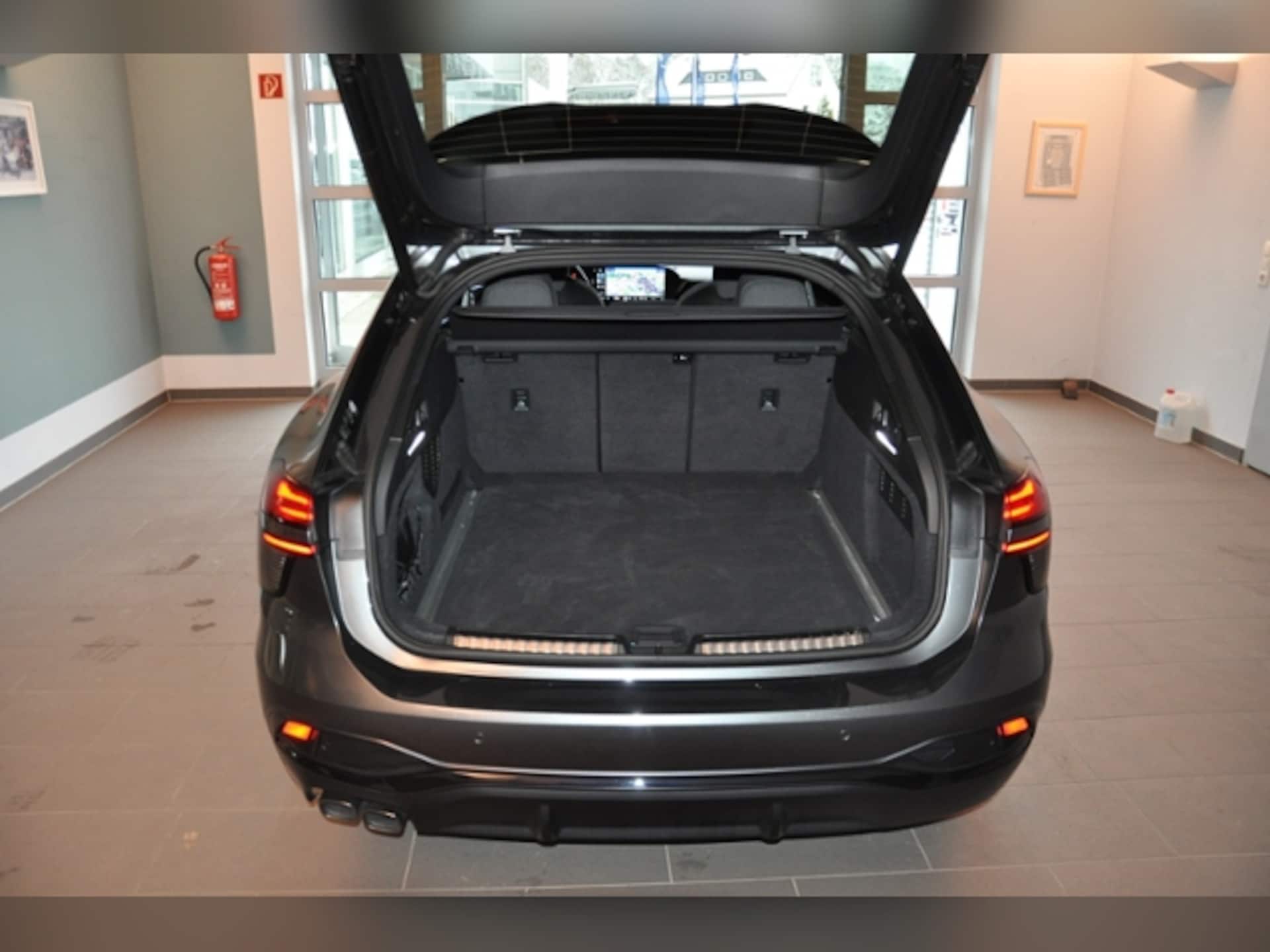 Audi A6 Avant edition one