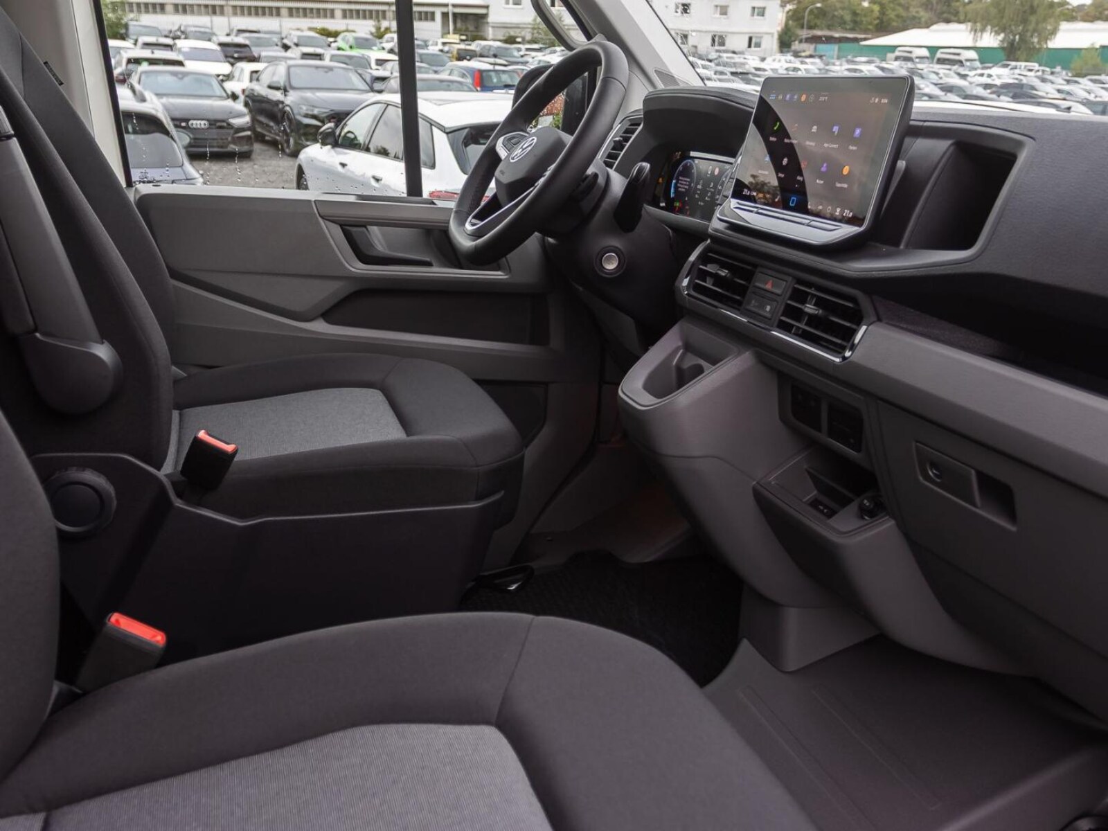 Volkswagen Crafter Kasten mittlerer Radstand – Bild 22
