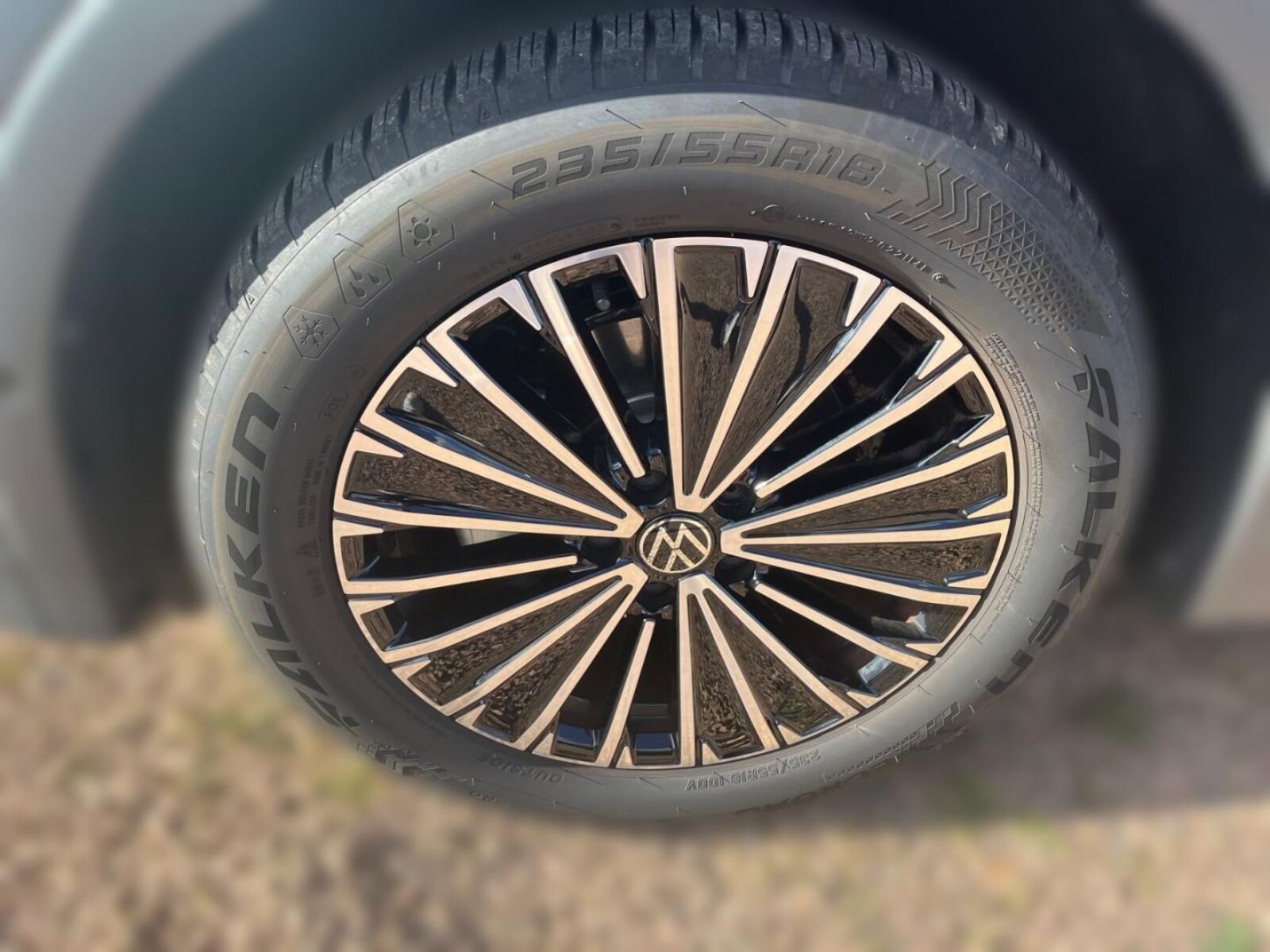 Volkswagen Tiguan – Bild 9
