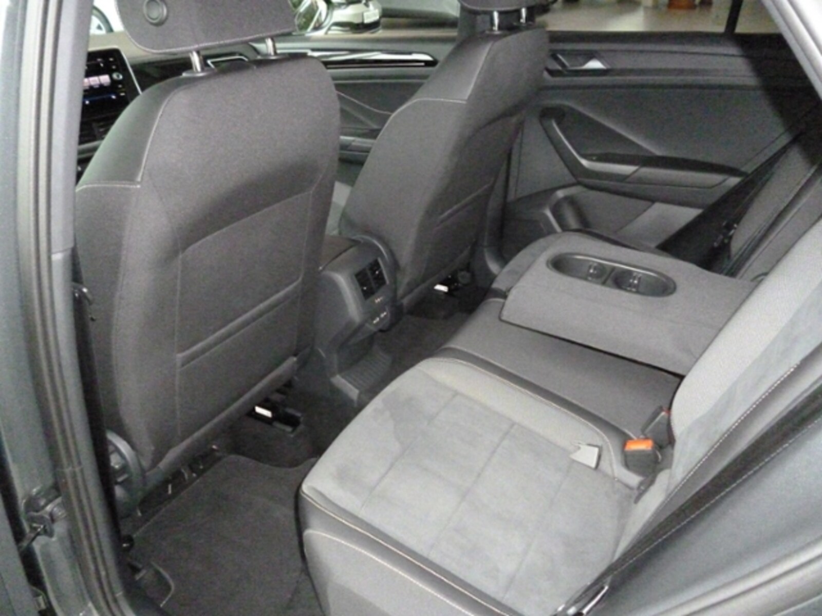 Volkswagen T-Roc – Bild 10