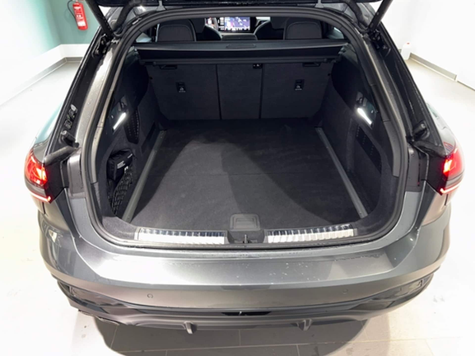 Audi A6 Avant edition one