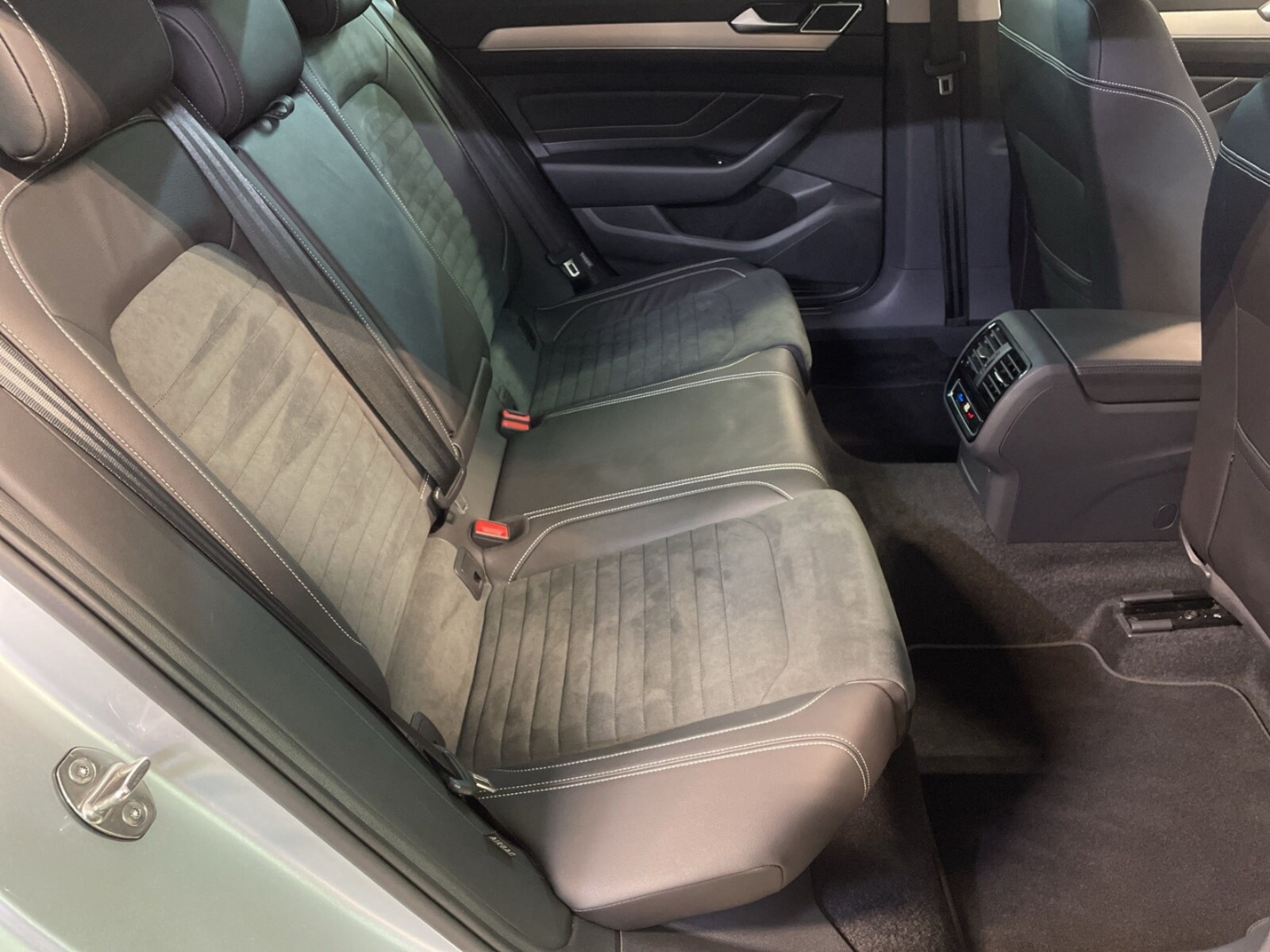 Volkswagen Passat Variant – Bild 8
