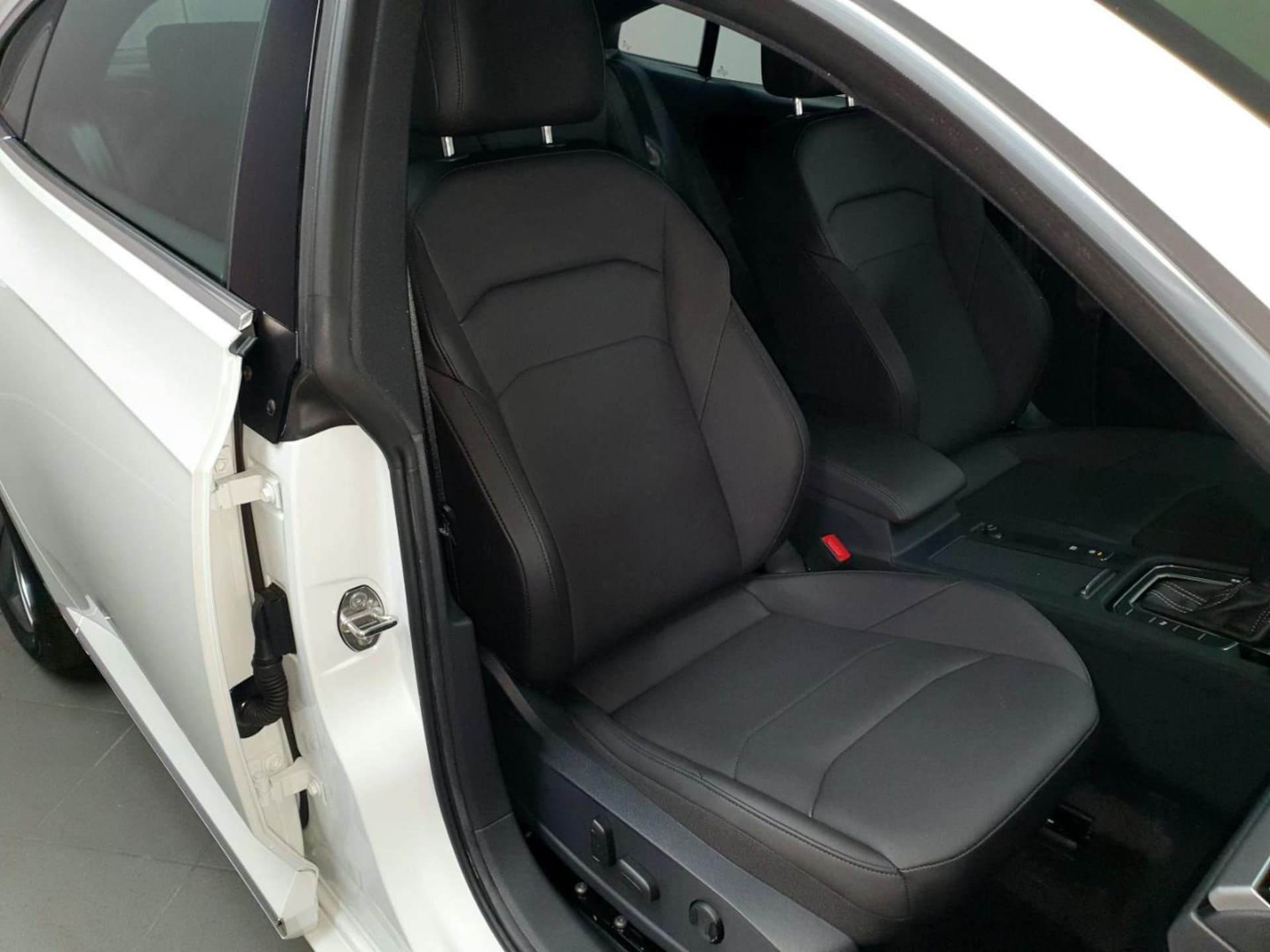 Volkswagen Arteon Basis-Modell