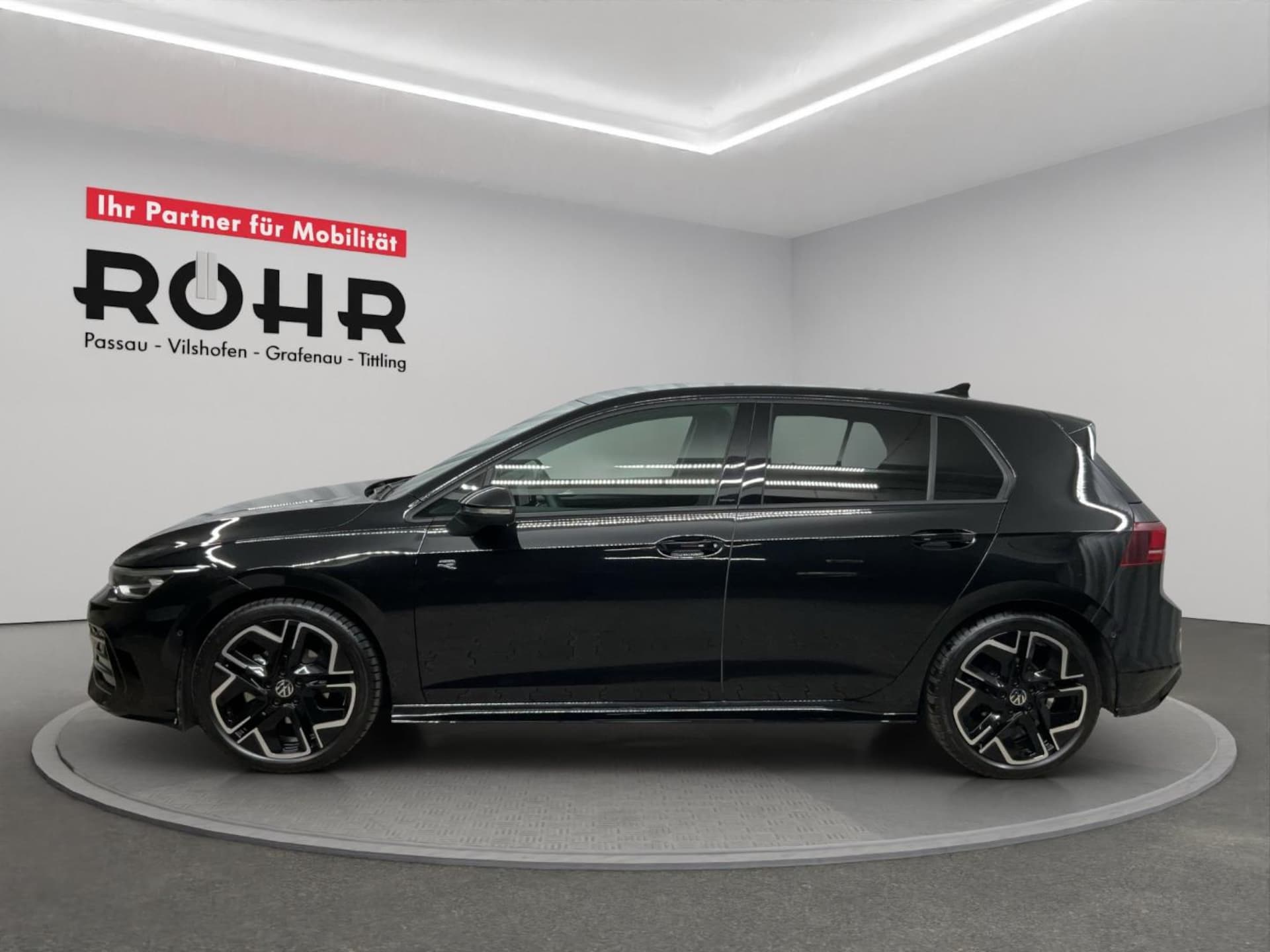 Volkswagen Golf R-Line