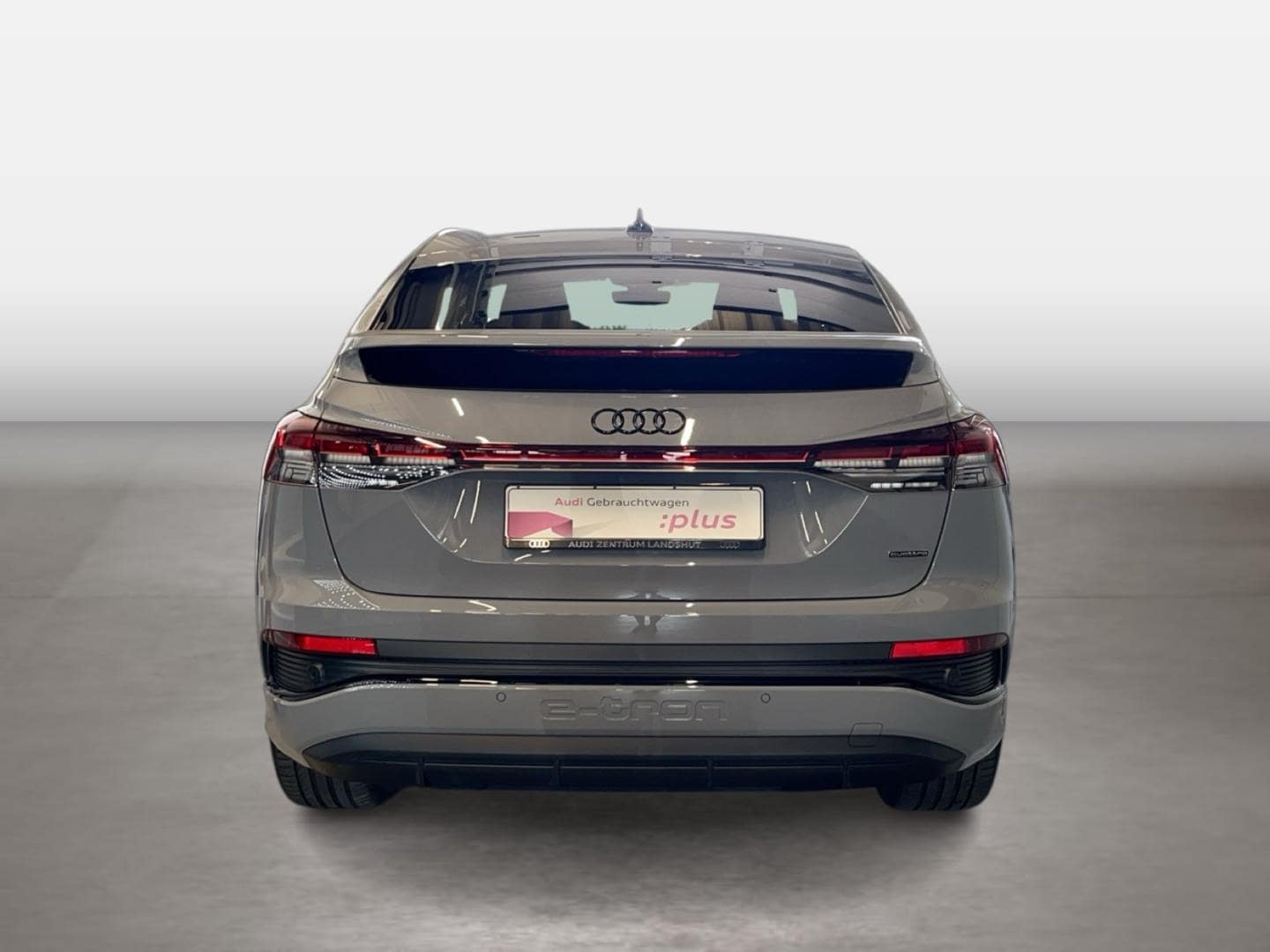 Bild über Audi Q4 Sportback e-tron 45 e-tron quattro - für weitere Informationen kontaktieren Sie den Audi Partner