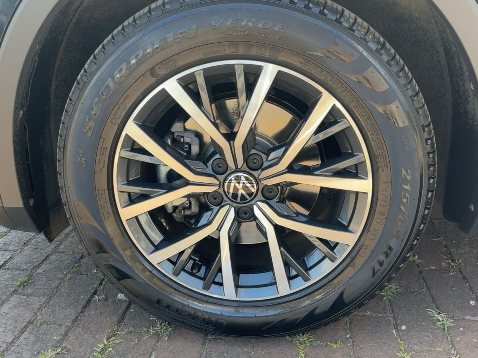 Volkswagen Tiguan – Bild 15