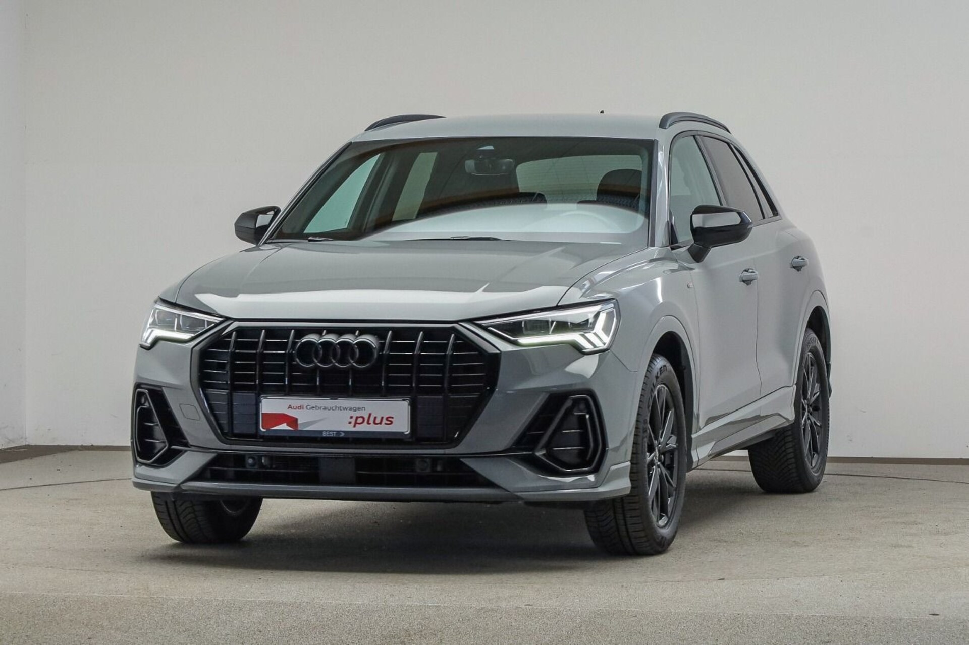 Audi Q3 SUV S line