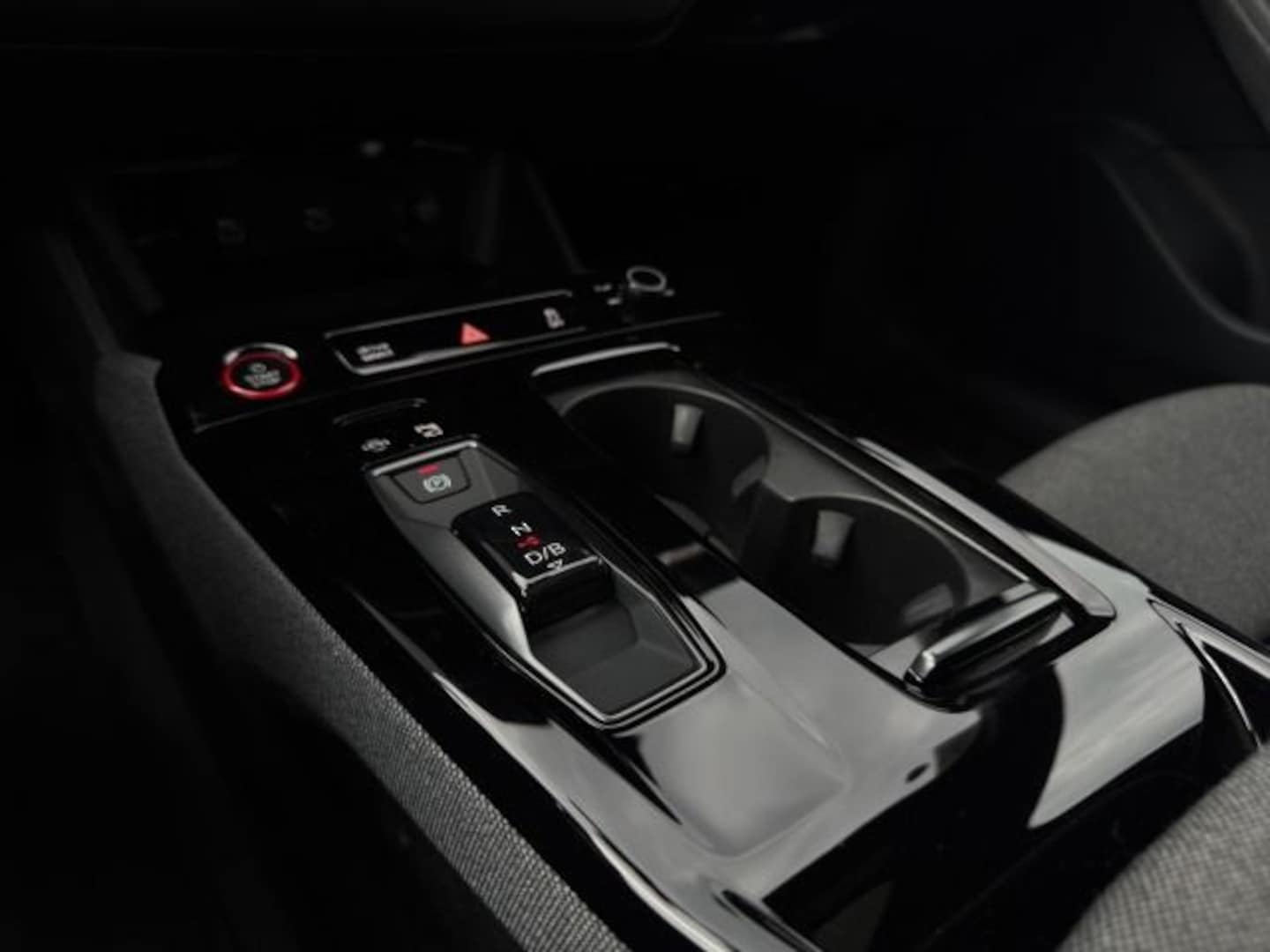 Bild über Audi A6 Avant e-tron e-tron - für weitere Informationen kontaktieren Sie den Audi Partner