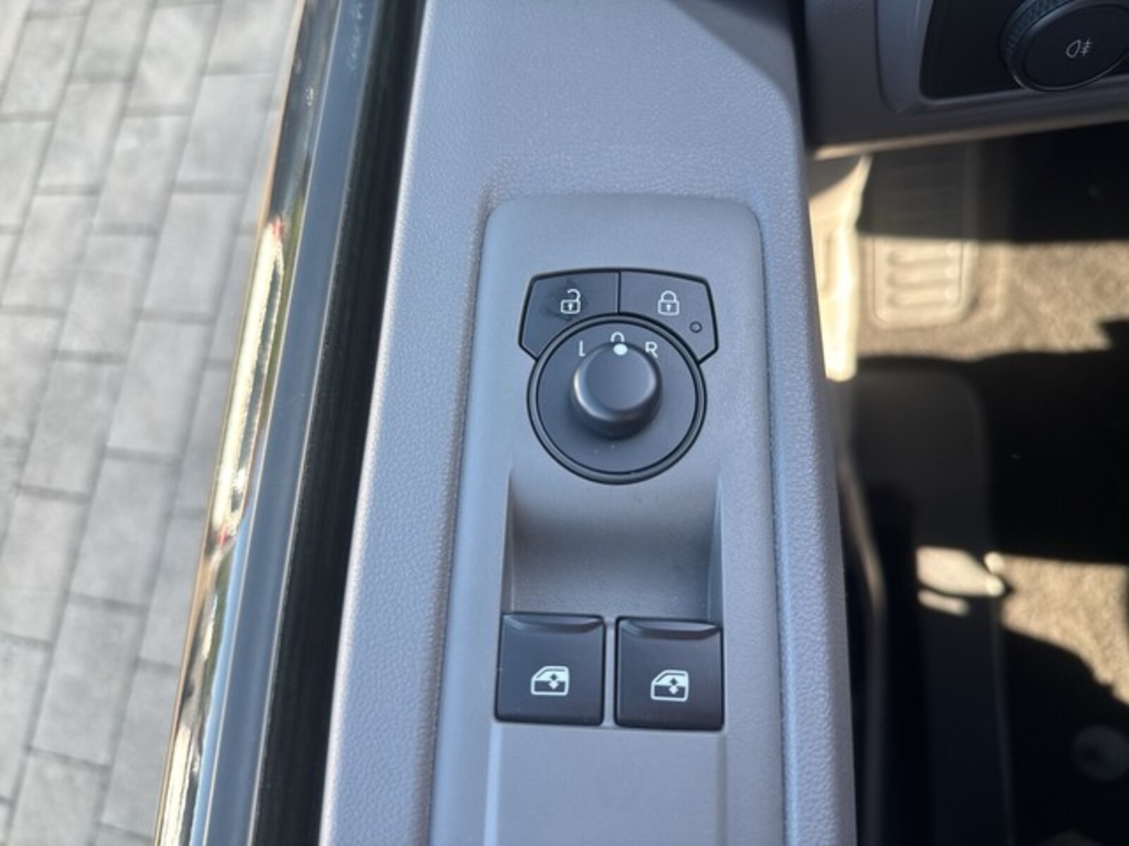 Volkswagen Caravelle – Bild 18