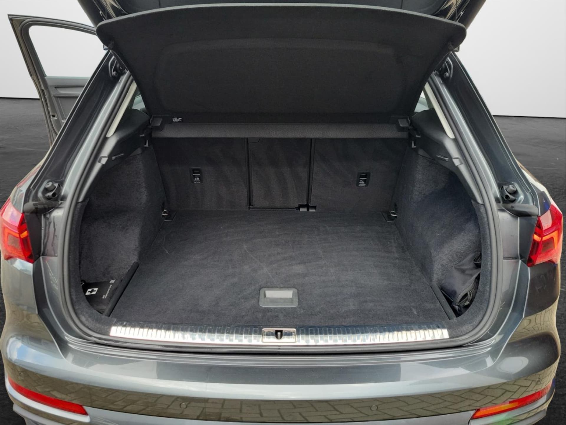 Audi Q3 SUV S line