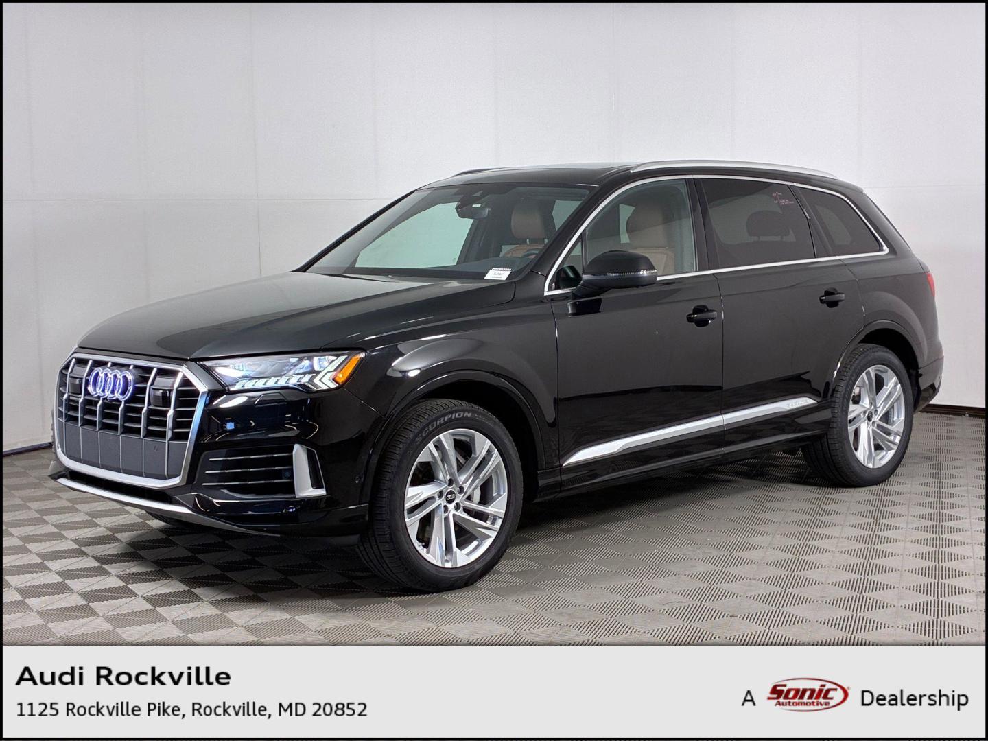 2023 Audi Q7 55 Premium quattro Tiptronic's photo