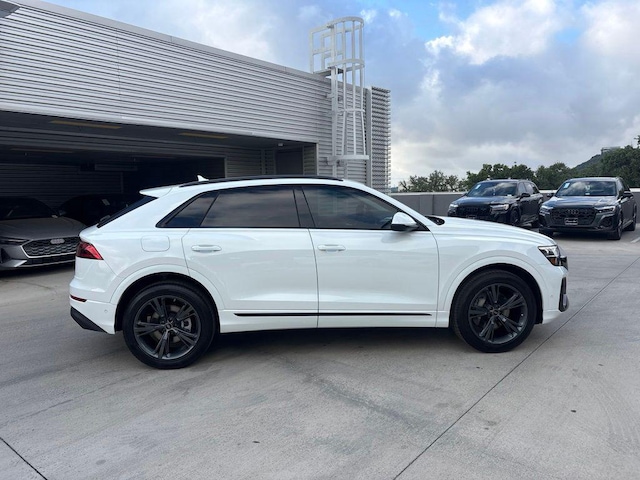 2026 Audi Q8