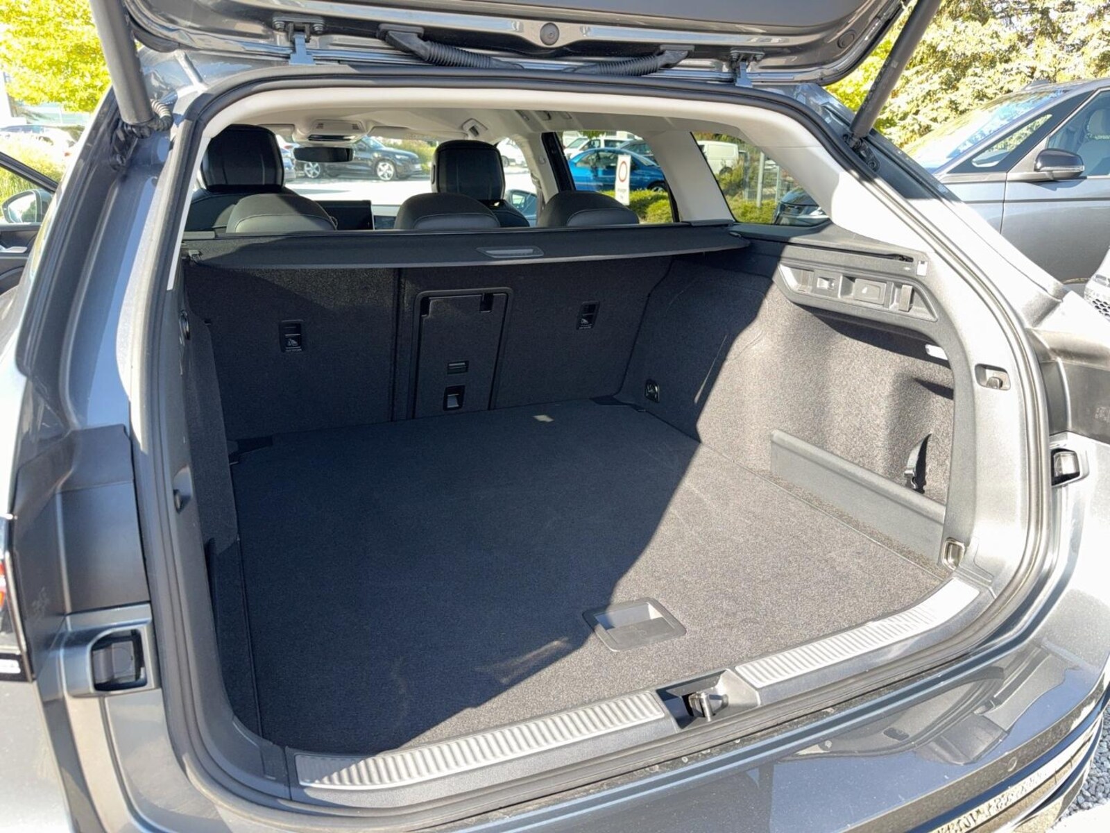Volkswagen Passat – Bild 17