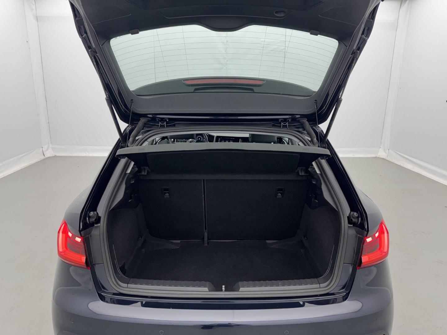 Image about Audi A1 Sportback Advanced 25 TFSI 70 kW (95 ch) 5 vitesses