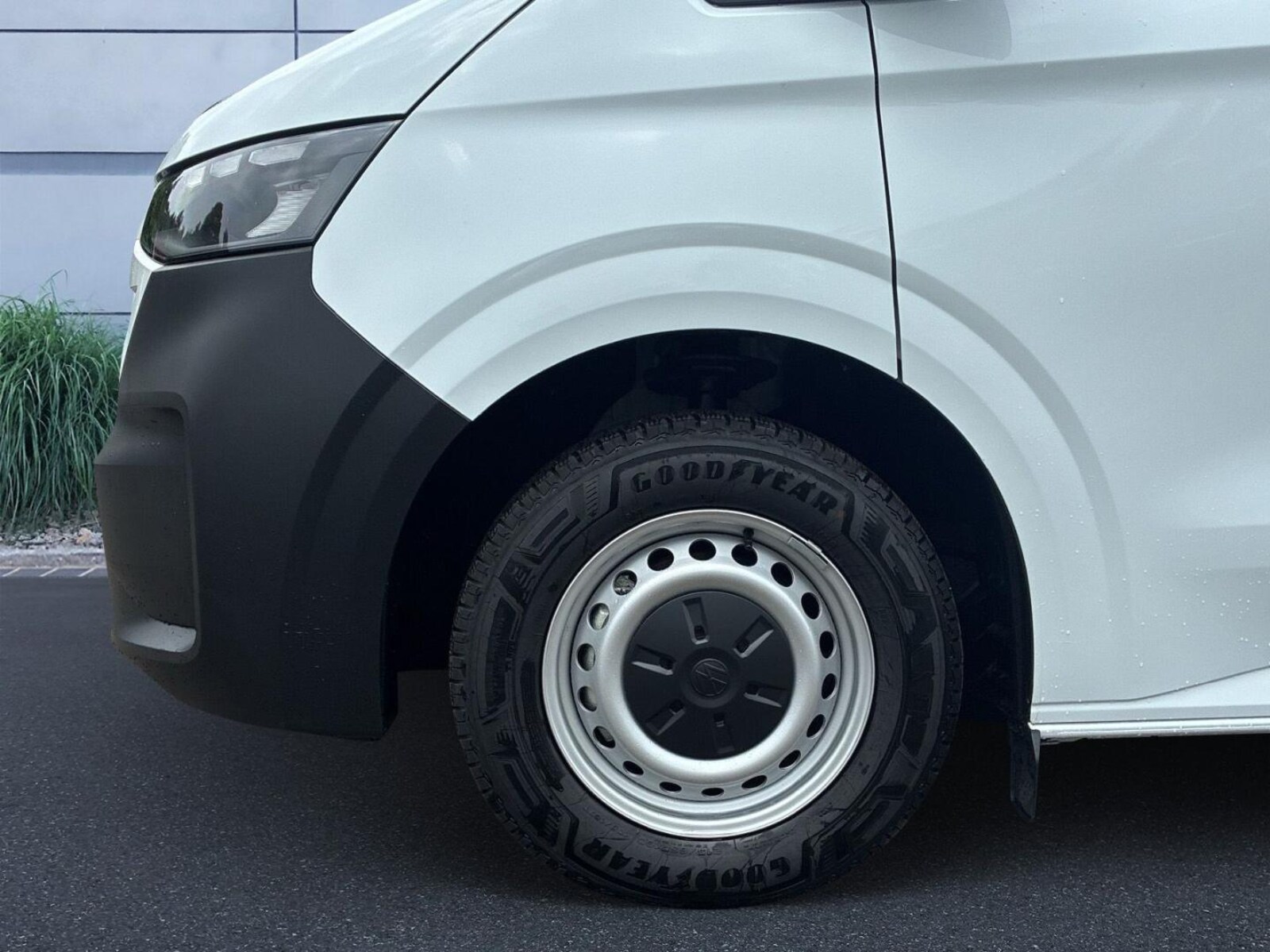 Volkswagen Transporter Kasten kurzer Radstand – Bild 7
