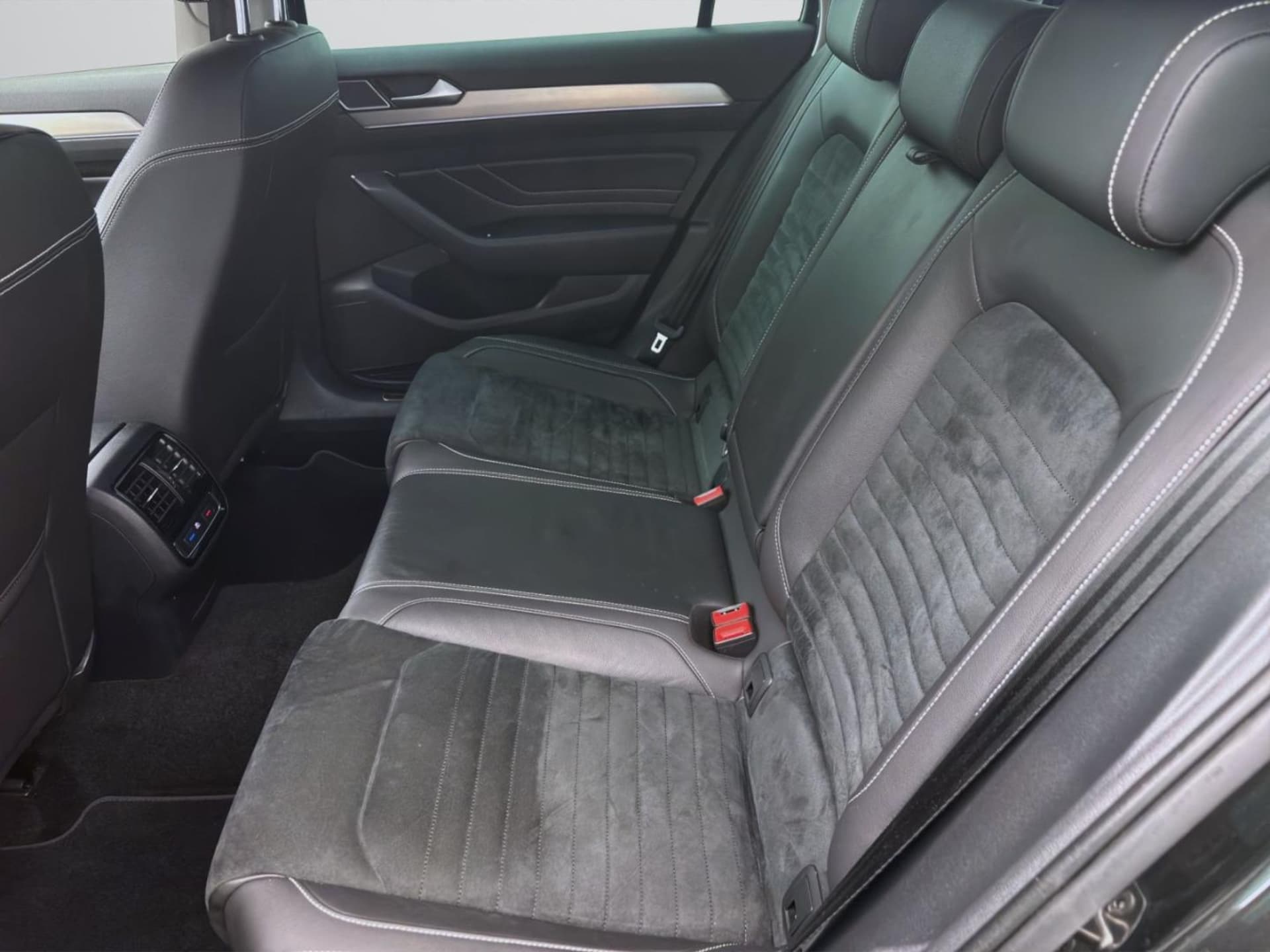 Volkswagen Passat Variant Elegance
