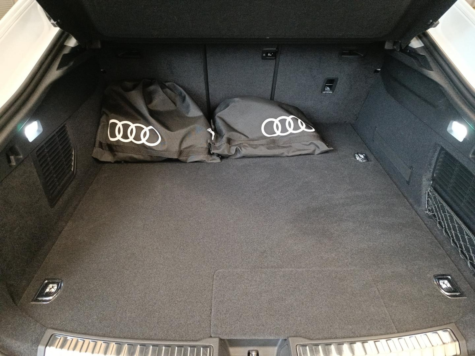 Audi A5 Limousine e-hybrid edition one