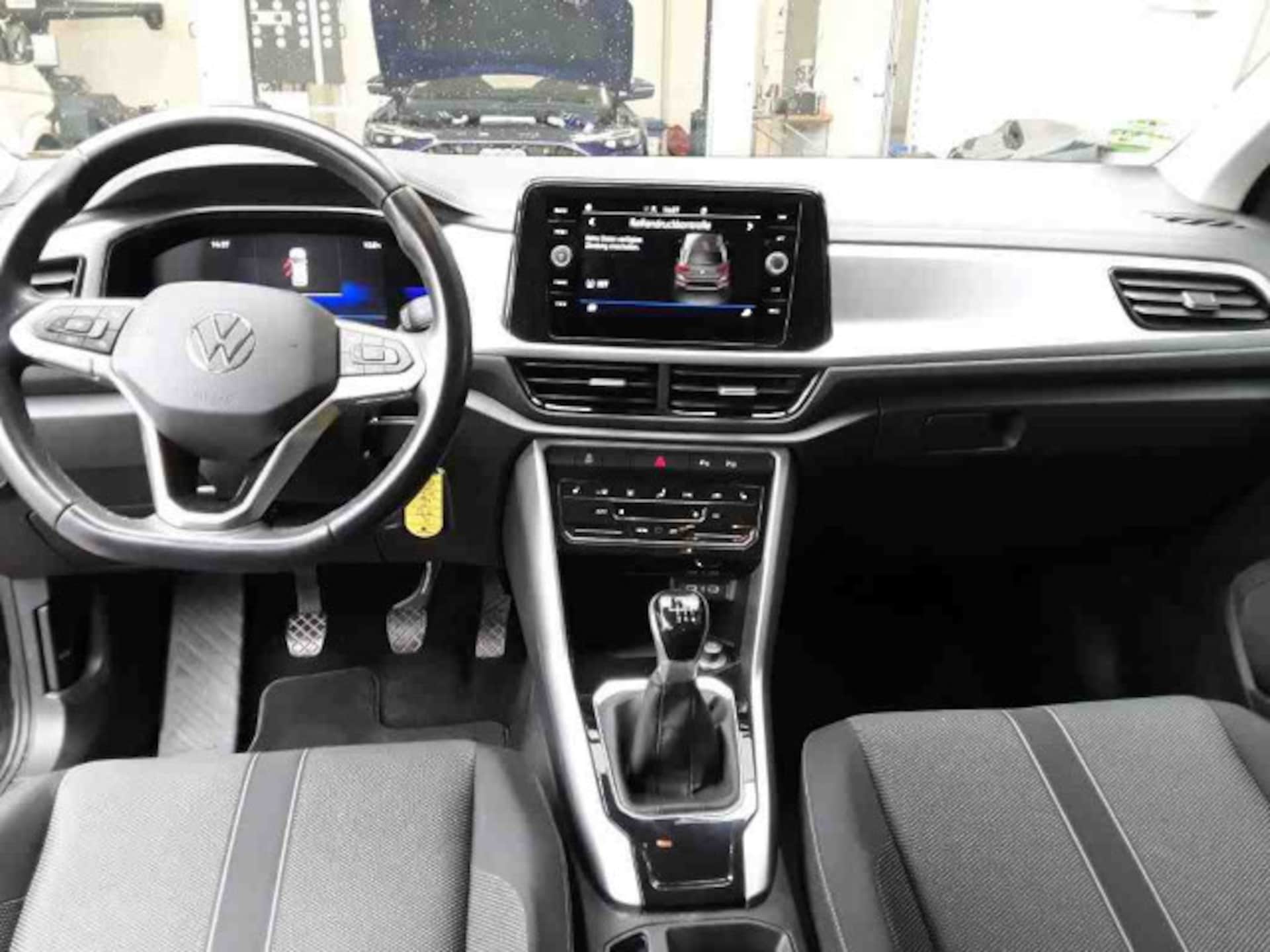 Volkswagen T-Roc Life