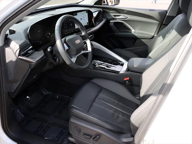 2025 AUDI Q5 - Image 12