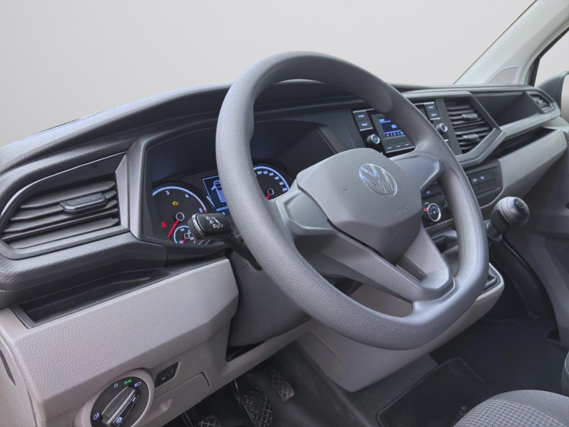 Volkswagen T6.1 Transporter Kombi kurzer Radstand
