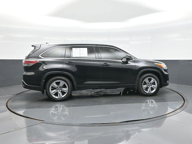 2016 Toyota Highlander