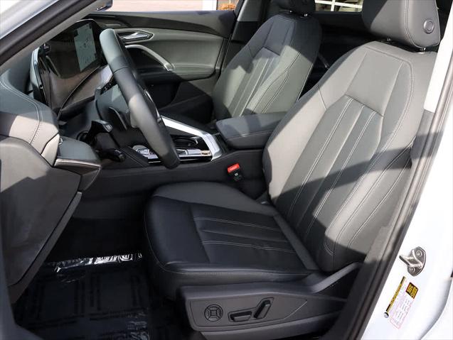 2025 AUDI Q5 - Image 11