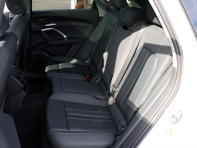 2025 AUDI Q5 - Image 13