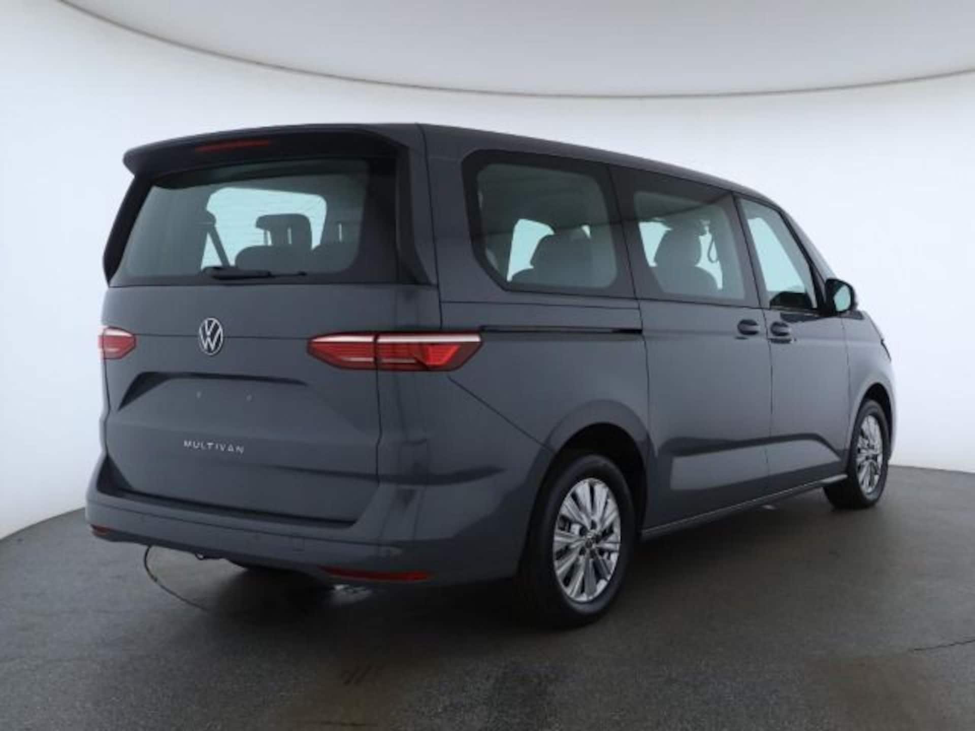 Volkswagen Multivan Langversion Basis-Modell