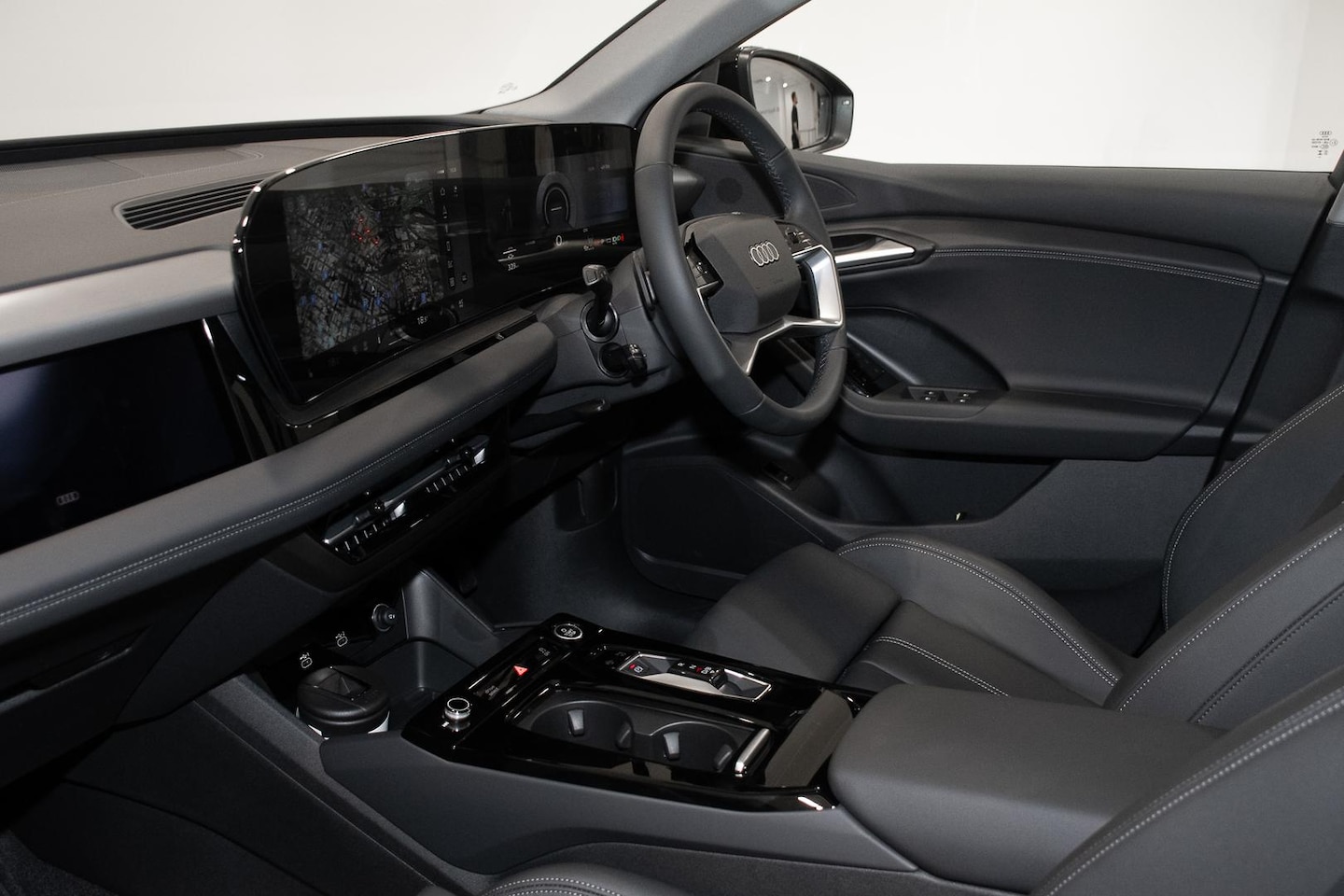 Image about Audi Q6 SUV e-tron e-tron