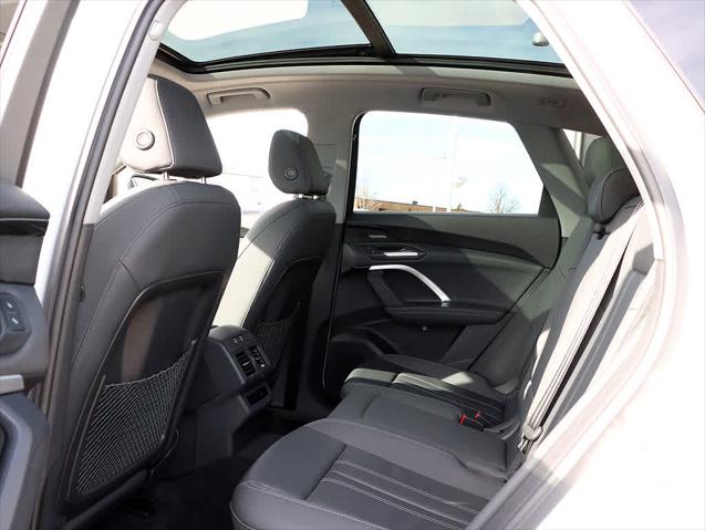 2025 AUDI Q5 - Image 14
