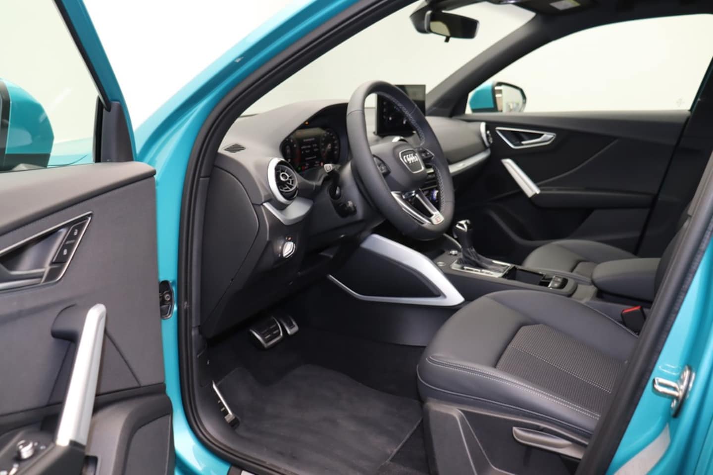 Bild über Audi Q2 S line 35 TFSI S tronic - für weitere Informationen kontaktieren Sie den Audi Partner