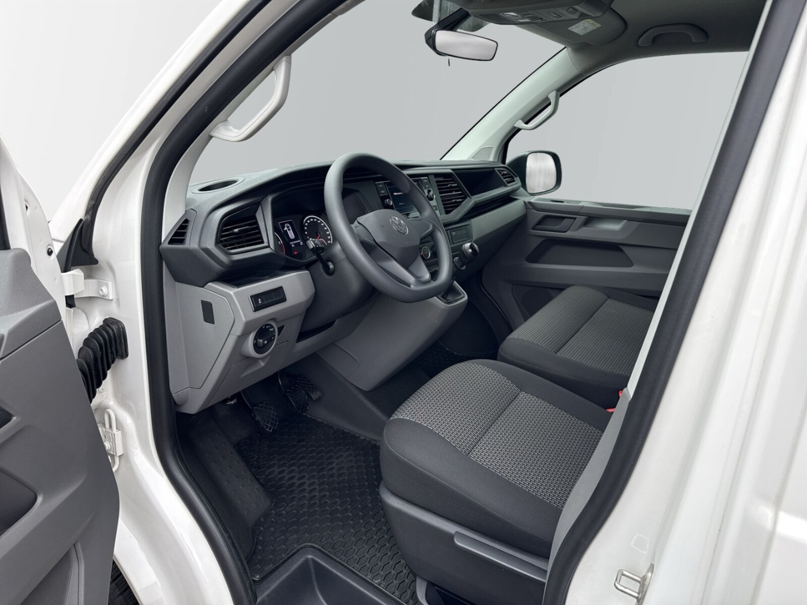 Volkswagen T6.1 Transporter Kasten kurzer Radstand – Bild 8