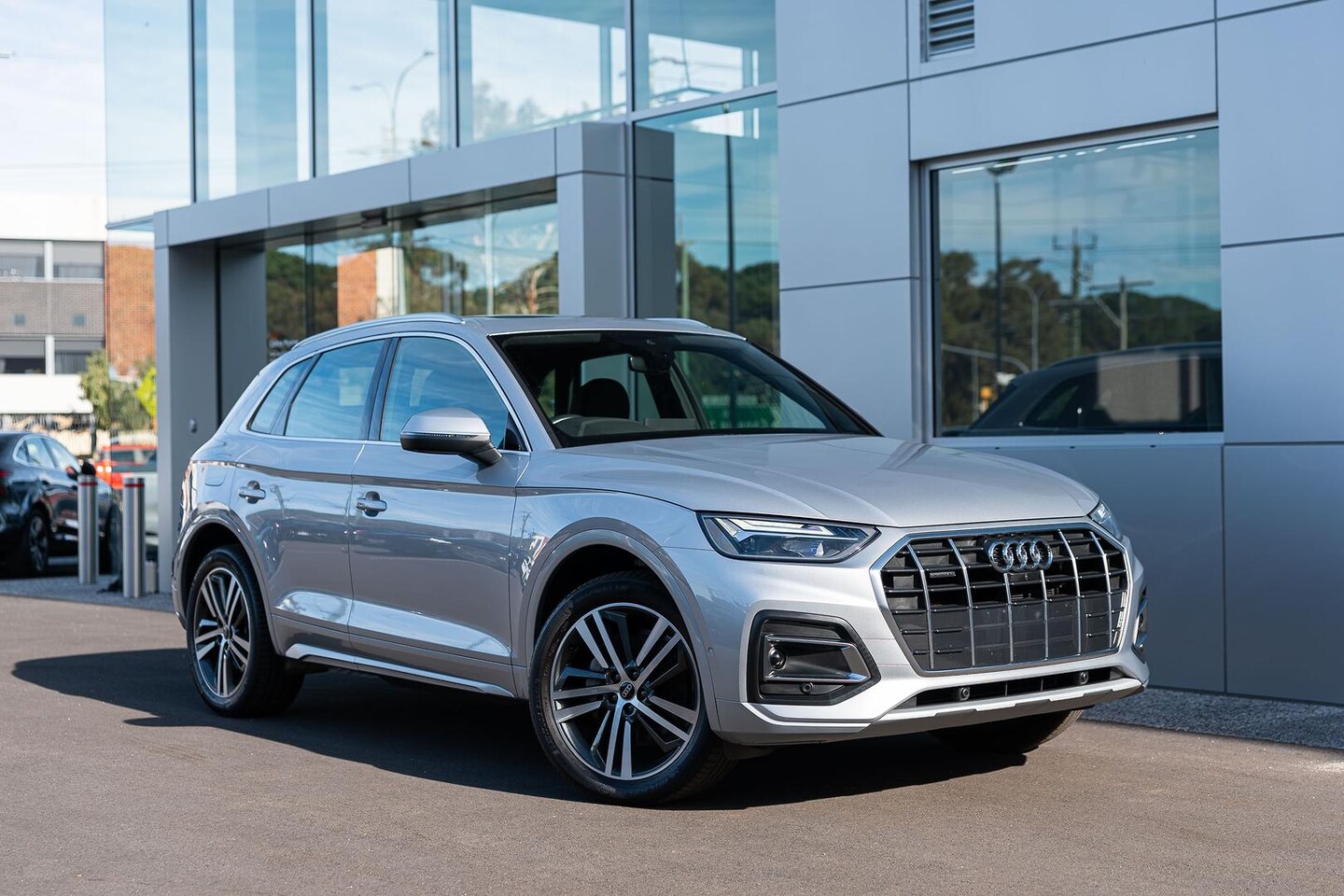 Image about Audi Q5 Sport 40 TDI quattro S tronic