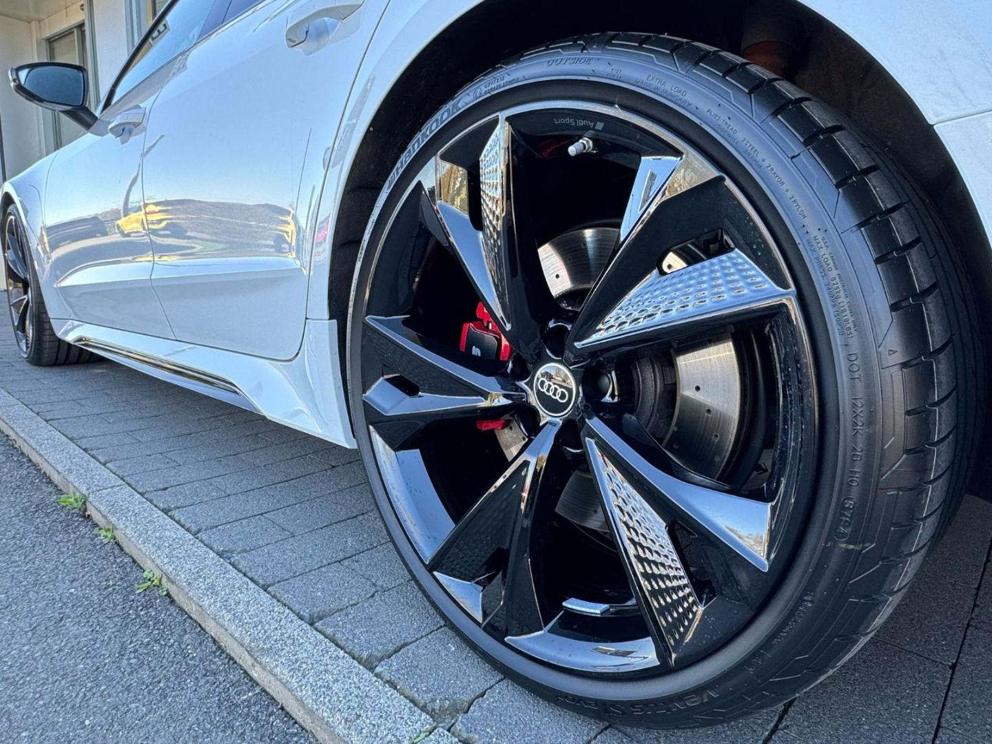Image about Audi RS 7 Sportback quattro tiptronic