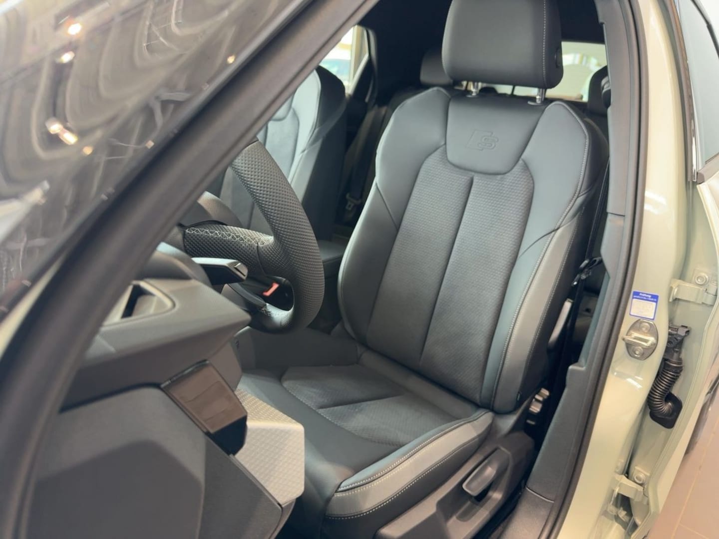 Bild über Audi A1 allstreet 35 TFSI S tronic - für weitere Informationen kontaktieren Sie den Audi Partner