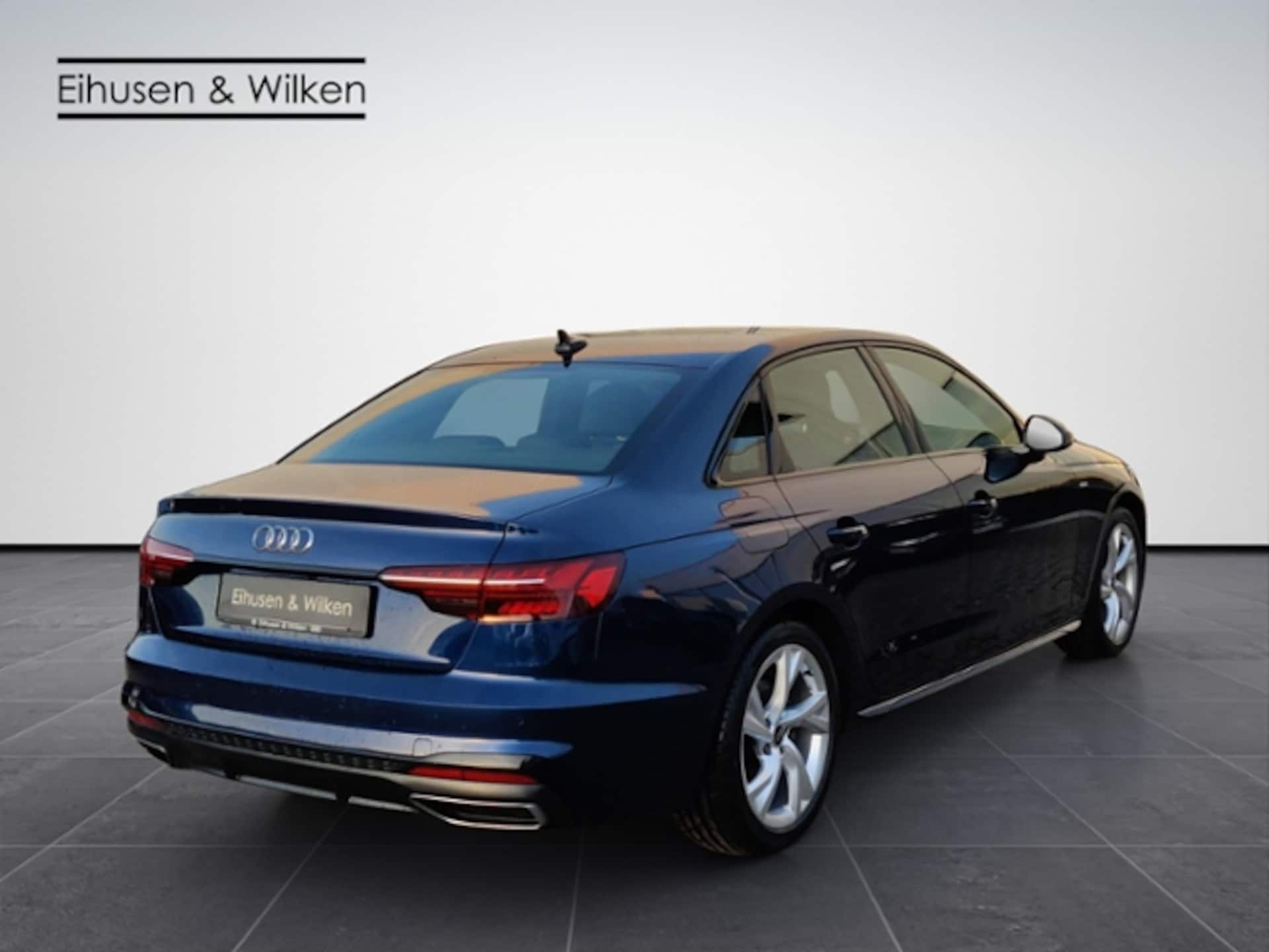 Audi A4 Limousine S line