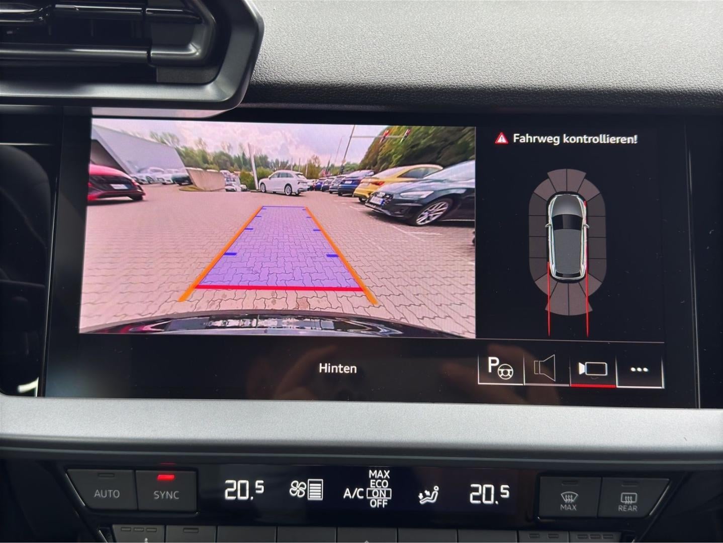 Bild über Audi RS 3 Sportback TFSI quattro 294 kW S tronic - für weitere Informationen kontaktieren Sie den Audi Partner