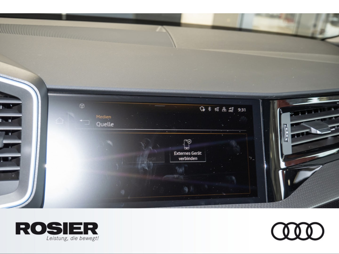Bild über Audi A1 Sportback S line 30 TFSI S tronic - für weitere Informationen kontaktieren Sie den Audi Partner