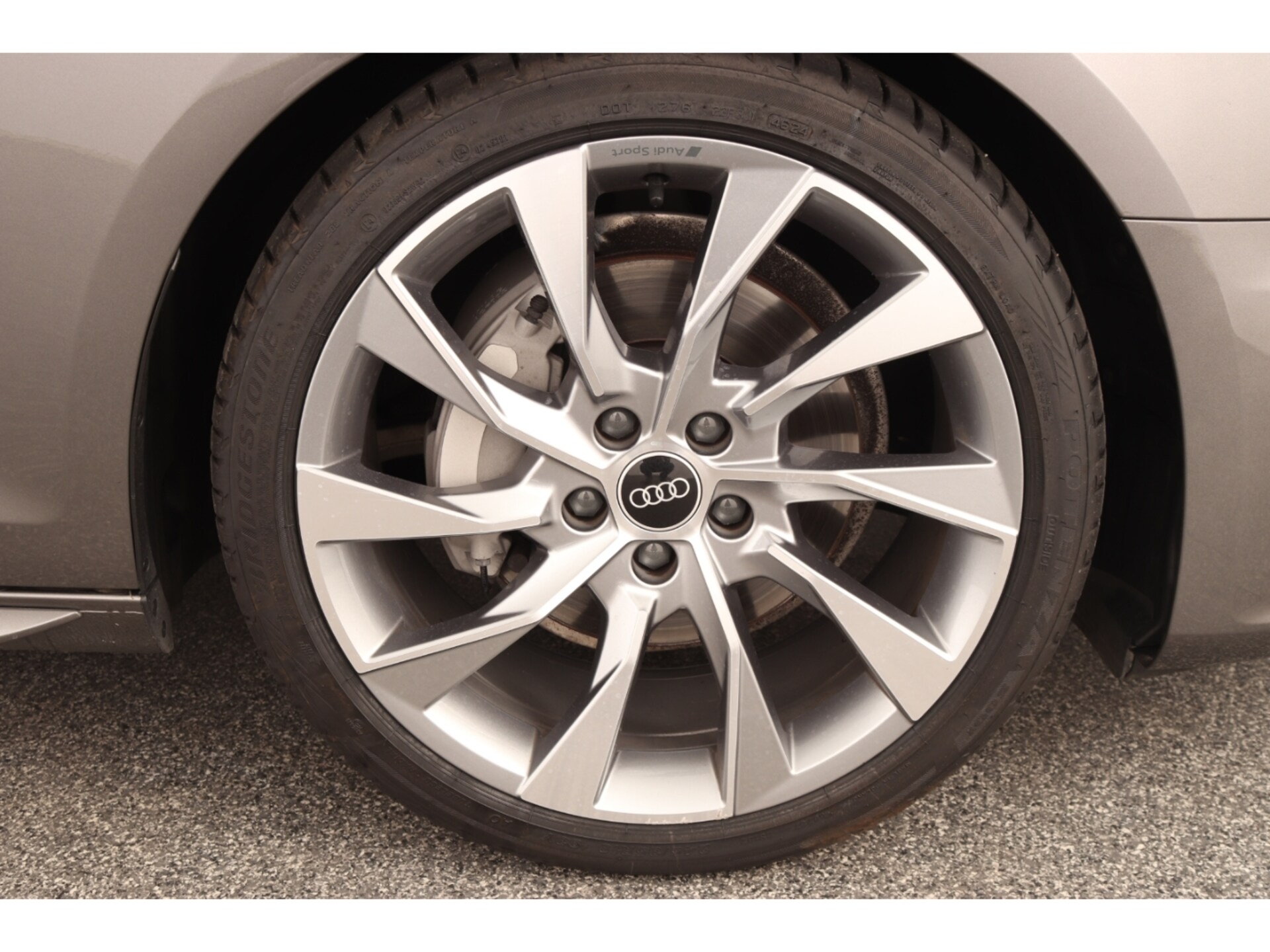 Audi A4 Avant S line