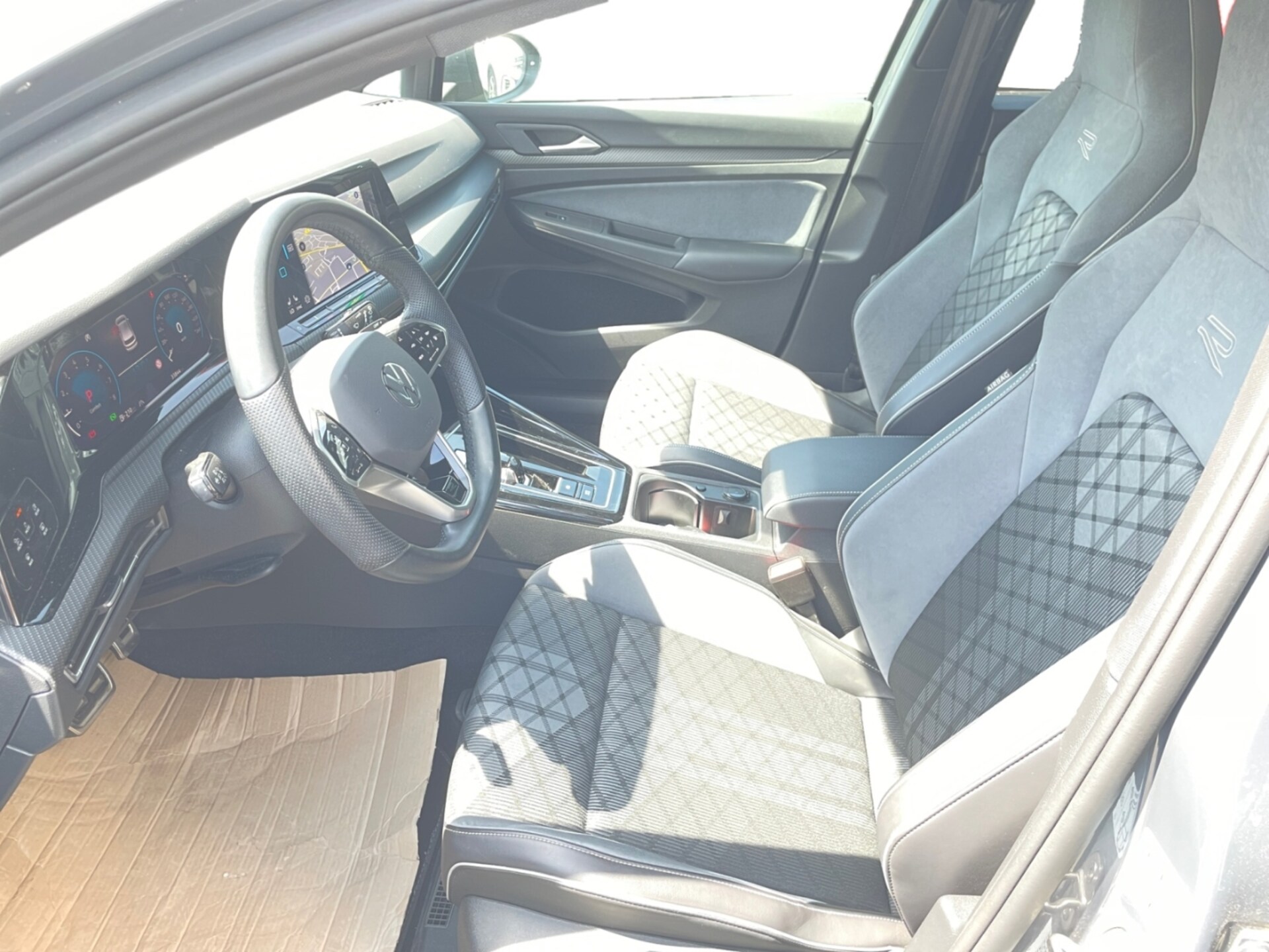 Volkswagen Golf R-Line