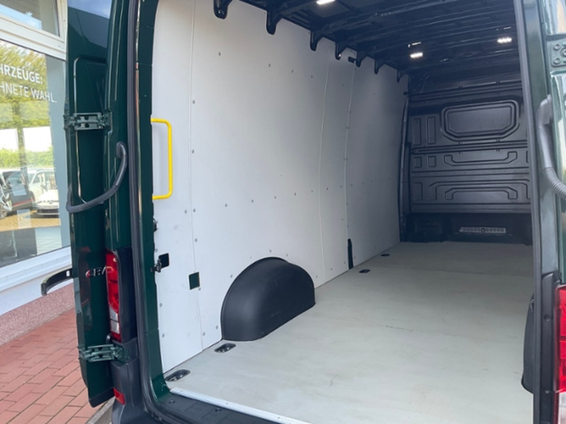 Volkswagen Crafter Kasten langer Radstand