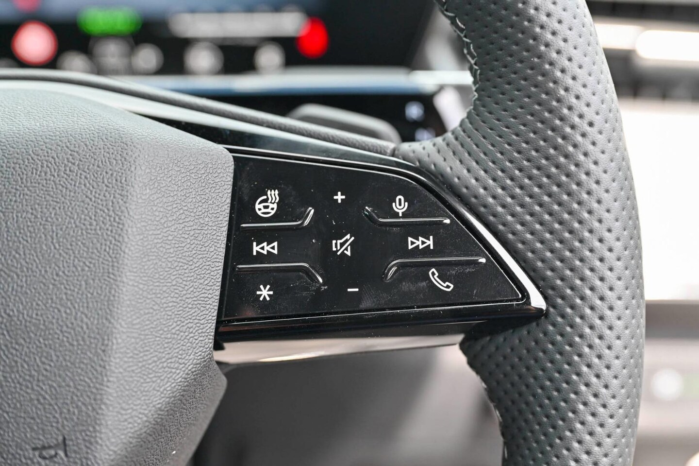 Image about Audi Q3 SUV TFSI quattro 195 kW