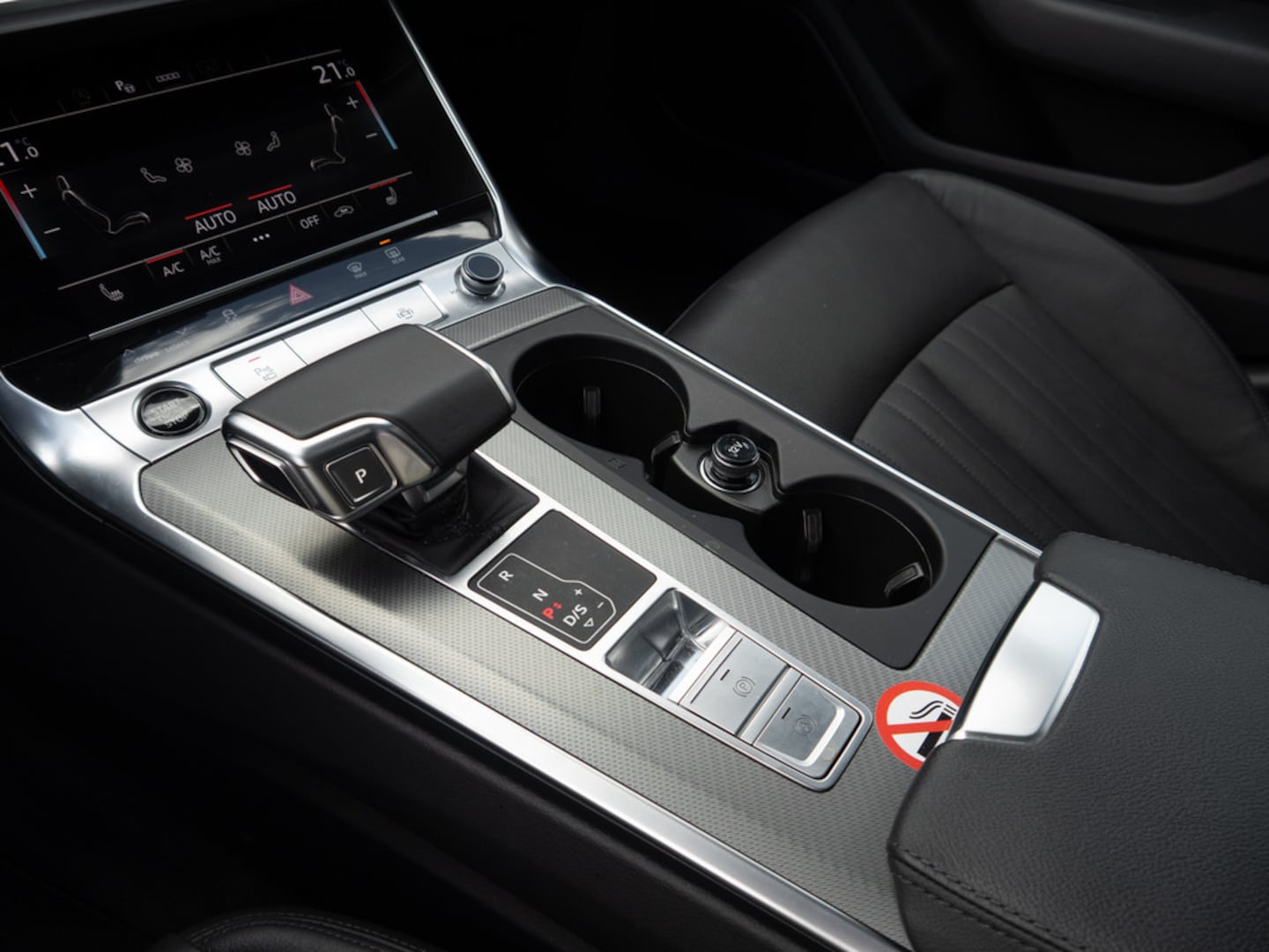 Bild über Audi A6 Avant design 40 TDI quattro S tronic - für weitere Informationen kontaktieren Sie den Audi Partner