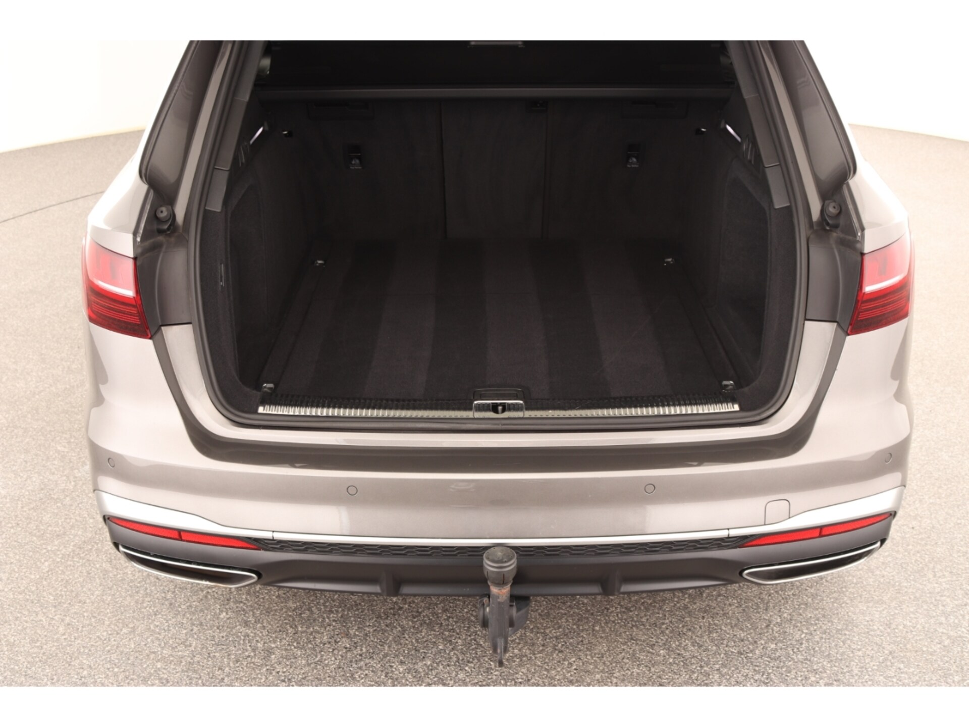 Audi A4 Avant S line