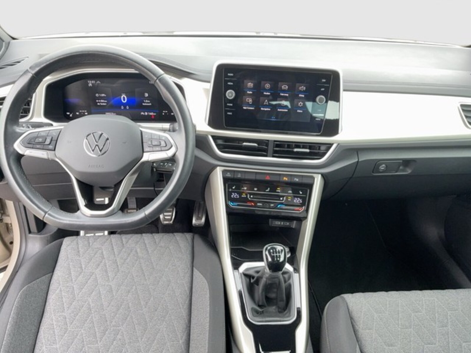 Volkswagen T-Roc Cabriolet – Bild 10