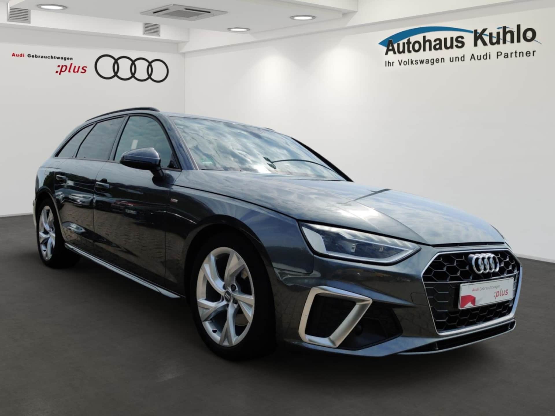 Audi A4 Avant S line