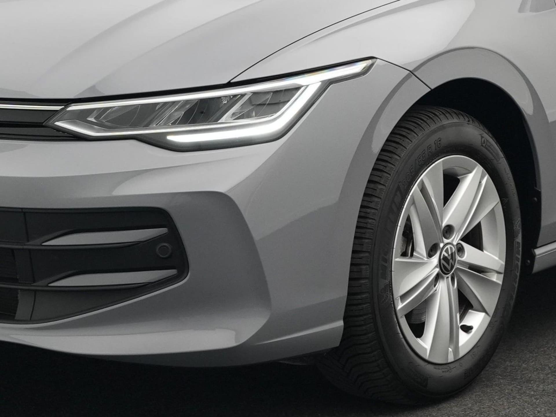 Volkswagen Golf Variant Life
