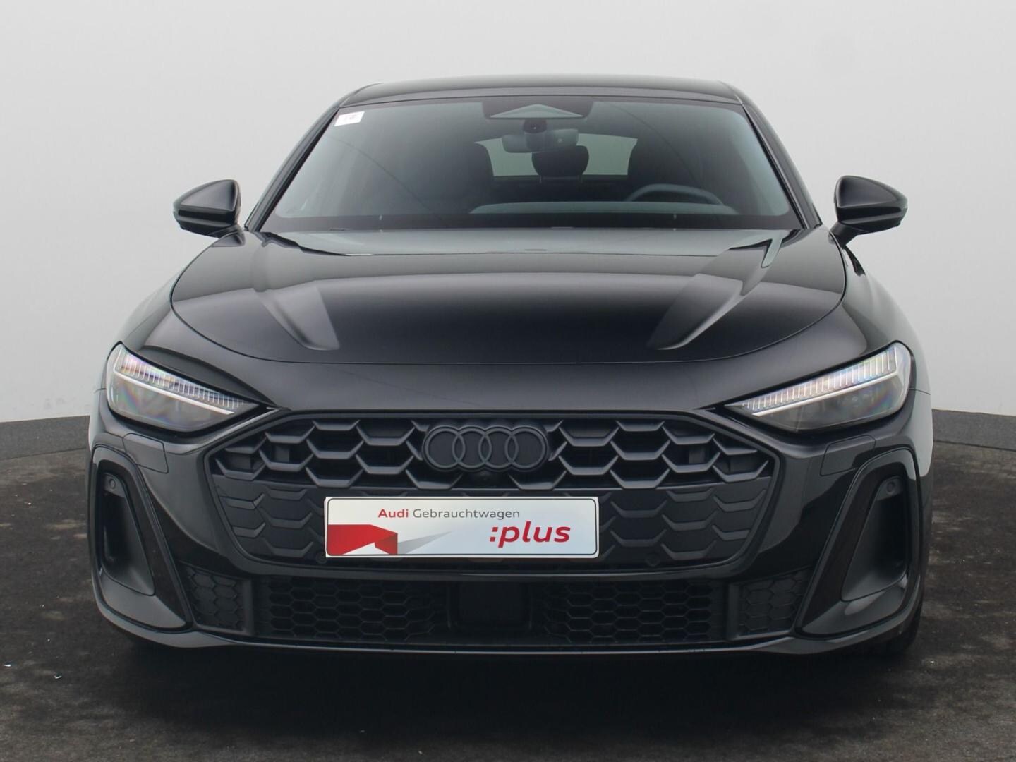Bild über Audi A5 Limousine TFSI quattro S tronic - für weitere Informationen kontaktieren Sie den Audi Partner